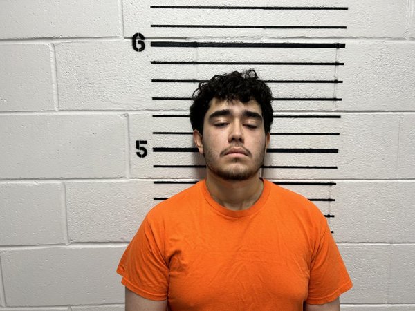Mugshot of EDUARDO ANDRES LARREA MARQUEZ