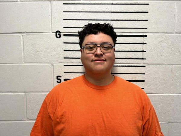 Mugshot of JONATHAN ALEJANDRO ROSAS
