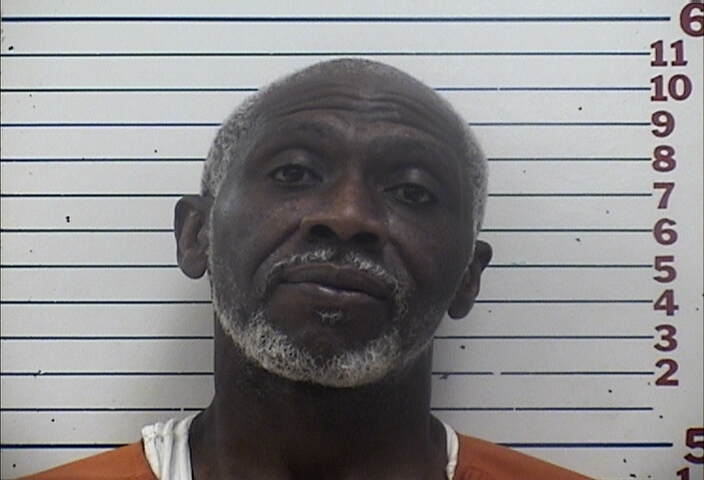 Mugshot of LLOYD ESTER HOLMAN