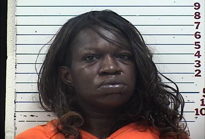 Mugshot of DEZIRAE LAVERN RHONE