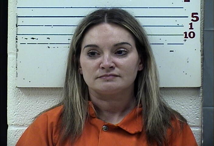 Mugshot of LYNDSEY LEE DAVIS