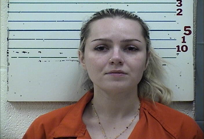 Mugshot of VICTORIA MARIE FREEMAN