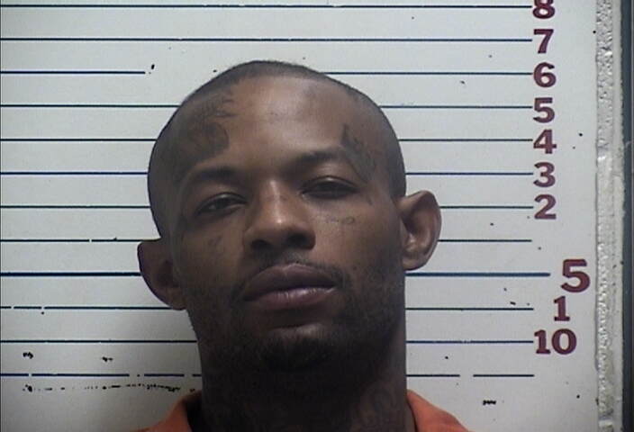 Mugshot of MOLIK DEANDRE GIBSON