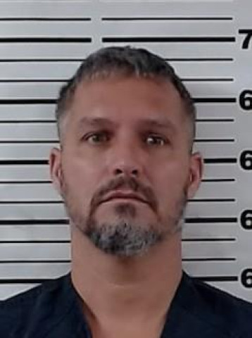 Mugshot of ROBERT SHANE LUTZ