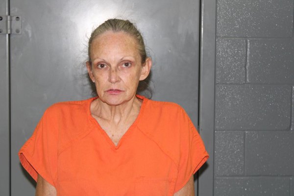 Mugshot of LAURA MICHELLE HINDERLITER