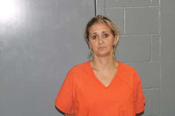 Mugshot of JENNIFER KAY LYONS