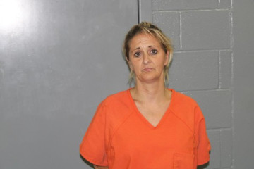 Mugshot of JENNIFER KAY LYONS