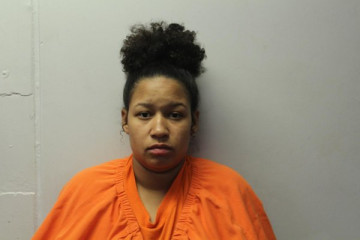 Mugshot of DASHYA ANN GRIMES-THOMAS