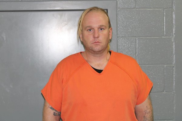 Mugshot of DALTON A THRASH