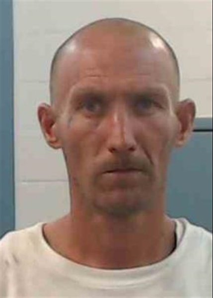 Mugshot of BOBBY JOE JUNIOR. MENDIOLA