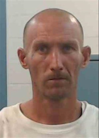 Mugshot of BOBBY JOE JUNIOR. MENDIOLA