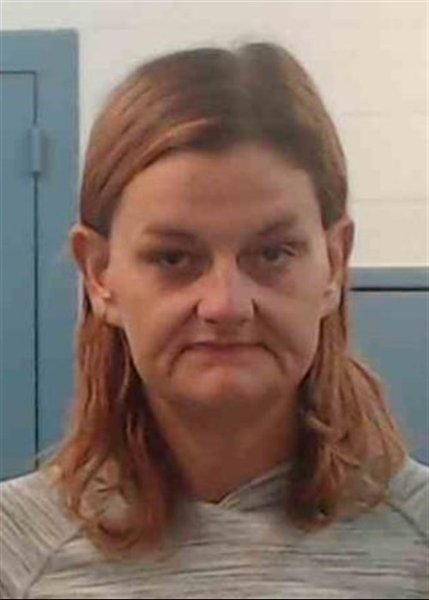 Mugshot of LORA MARIE HOOPER