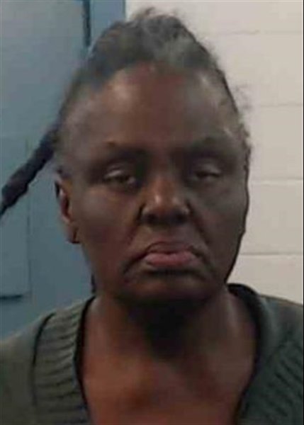 Mugshot of DELENCIA FIELDS