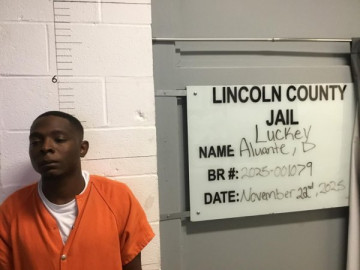 Mugshot of ALUANTE DIISHAUN LUCKEY-FREENEY
