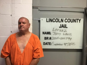 Mugshot of JERRY LOUIS LORENZ