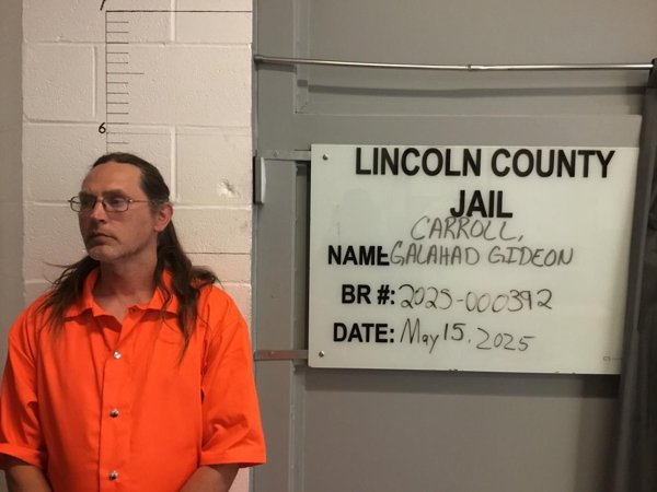 Mugshot of GALAHAD GIDEON CARROLL