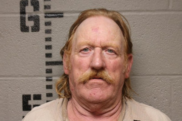 Mugshot of ROBERT C SCHUCH