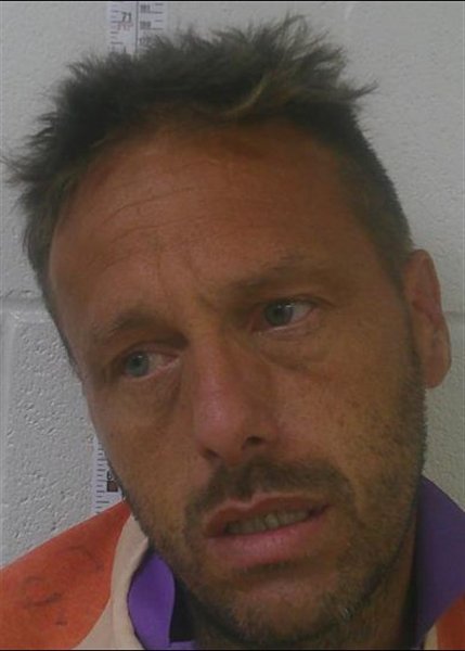 Mugshot of WALTER ALYN LAMPTON
