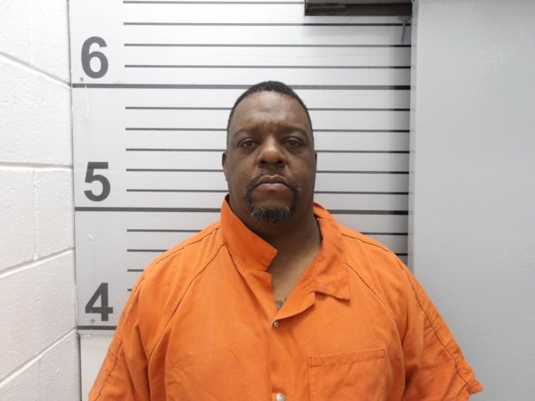 Mugshot of HOSEA SEAY MINNIEWEATHER
