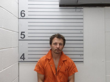 Mugshot of DAKOTA BRADLEY ALLEN CHAMBERS