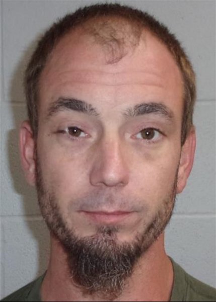 Mugshot of DONOVAN ALDEN ELLIOTT
