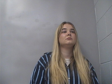 Mugshot of Lara Carringer