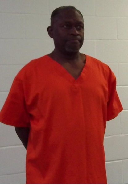 Mugshot of MANDELL DELMONT’E JUNIOR. CAROLINA