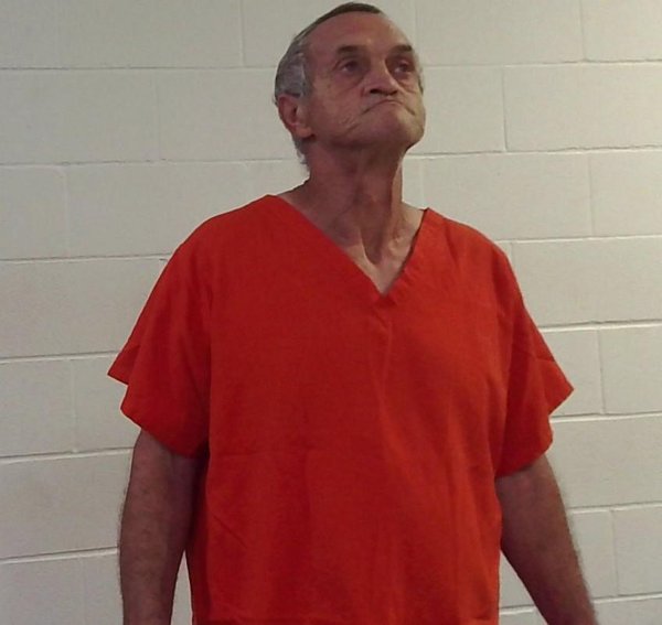 Mugshot of DAVID LOGAN JUNIOR. BAKER