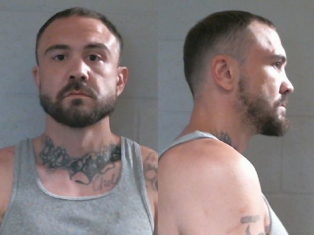 Mugshot of DUSTIN LEVI BESHEARS