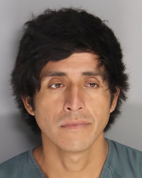 Mugshot of CRISTHIAN VELAZQUEZ