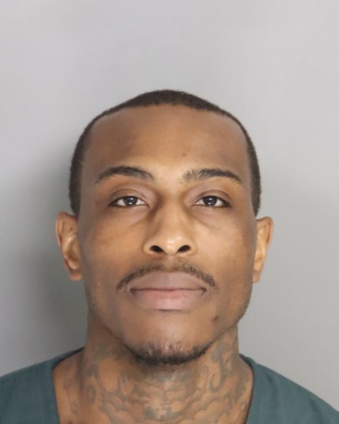 Mugshot of LINTEL KIRKLAND