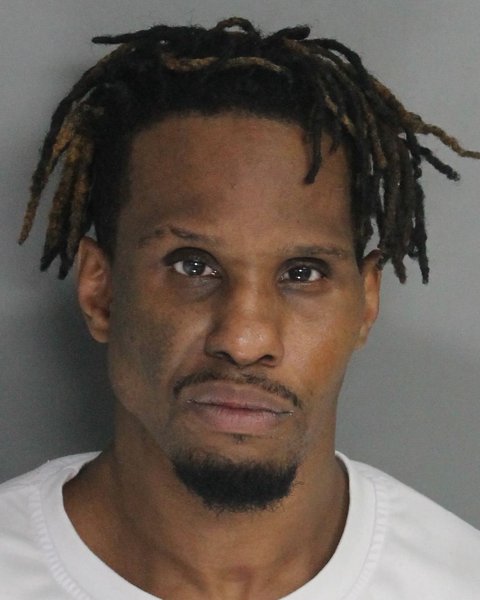 Mugshot of BRANDON MARSHALL