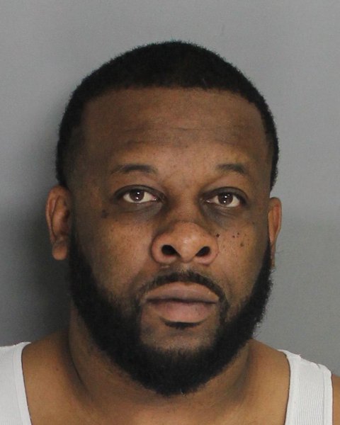 Mugshot of LEVIEL PRIESTER
