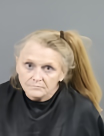 Mugshot of ANGELA DENISE TRAYLOR