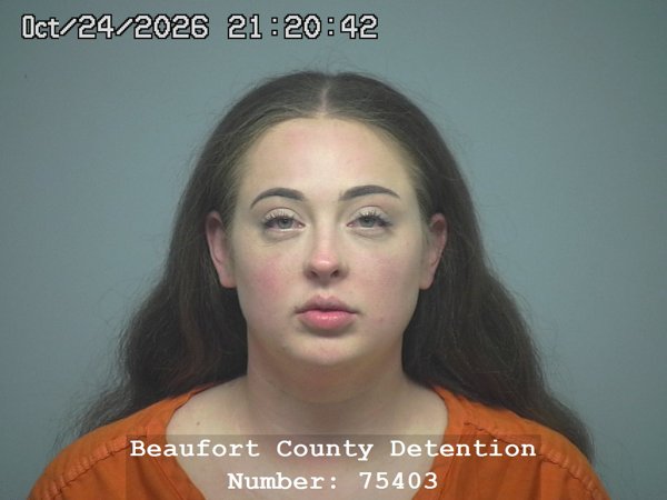 Mugshot of COURTNEY DANIELLE ELLIOTT