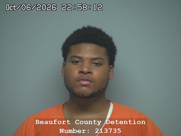 Mugshot of ISAIAH SHAKYREE HOLMES