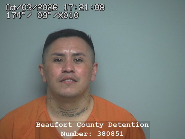 Mugshot of JASER ELIUD URIARTE RIVERA