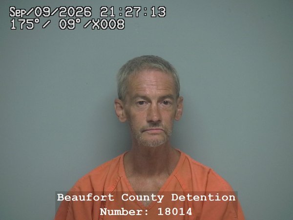 Mugshot of MICHAEL ANTHONY ROBERTS