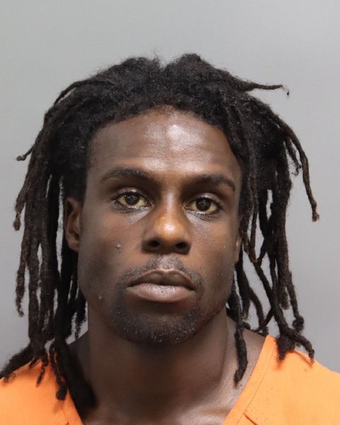 Mugshot of ANTONIO RAYSHAWN MCCUE