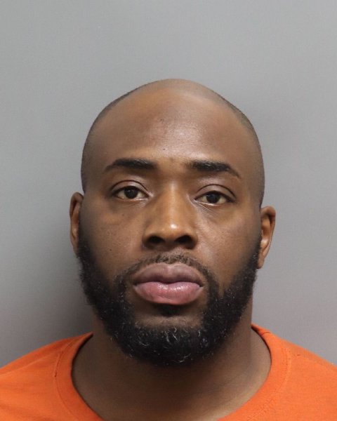 Mugshot of DESHAWN ANTONIO SIMMONS