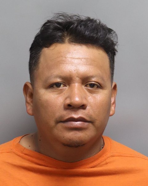 Mugshot of MODESTO ALMANZA-HERNANDEZ