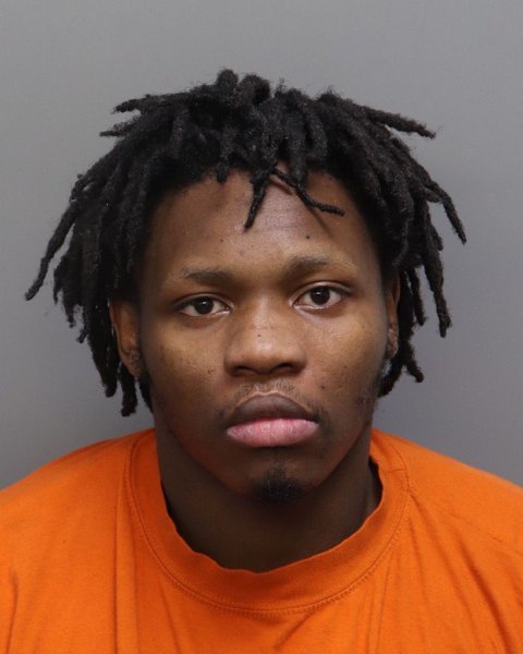 Mugshot of MIQUAN XAVIER FENNICK