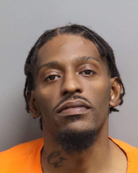 Mugshot of STEVEN SAIQUAN MCGLON