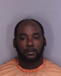 Mugshot of LAQUAN ANTWAN WILLIAMS