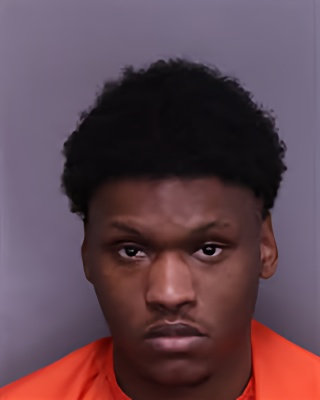 Mugshot of DIQUARIUS TYLEEK BROWN
