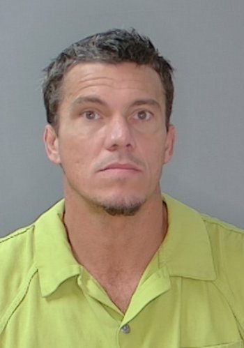 Mugshot of Douglas Leon Ii Turner