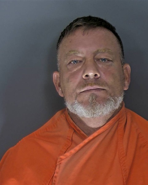 Mugshot of MICHAEL WAYNE SEARLS