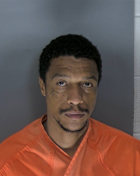 Mugshot of REGGIE RAPHEL MILLER