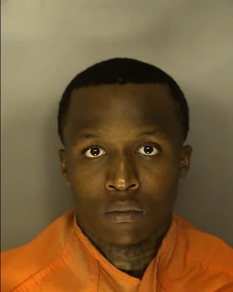 Mugshot of DAE'SHAUN SHAMMOND JACQUIS PAGE