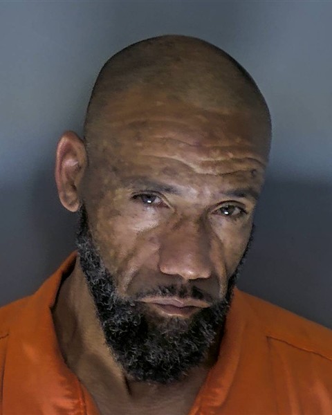 Mugshot of RYAN D HAMPTON